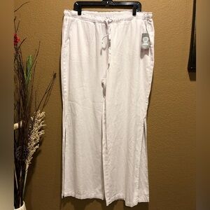 New Vince Camuto wide leg side split